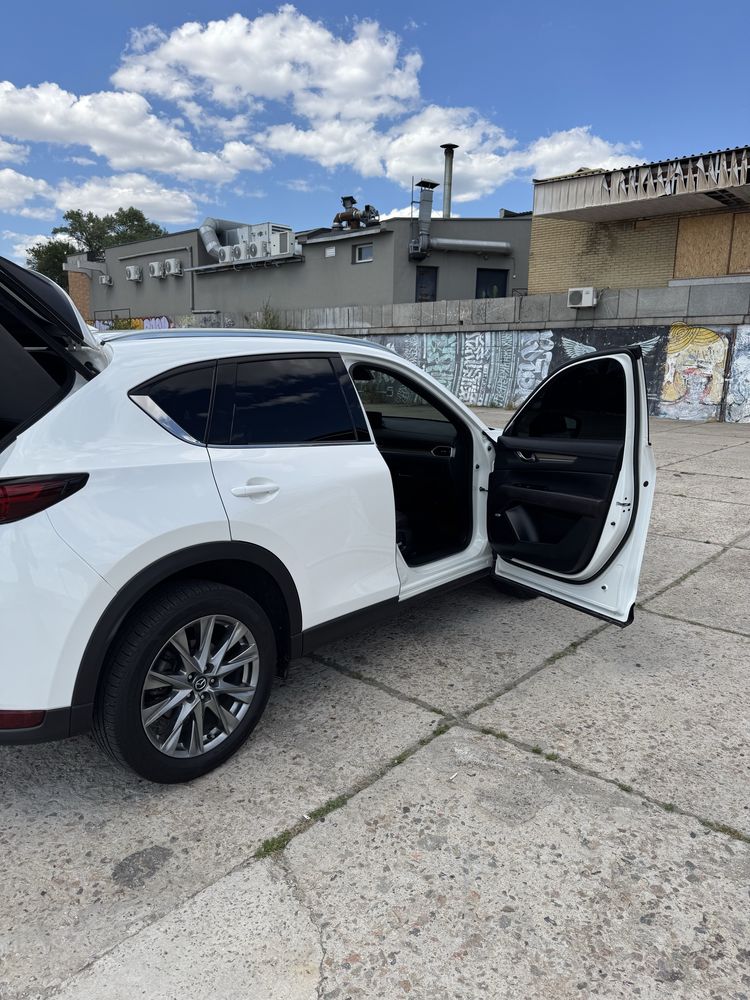 Mazda cx-5 signature