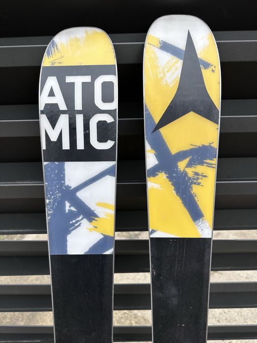 Гірські Лижі ATOMIC