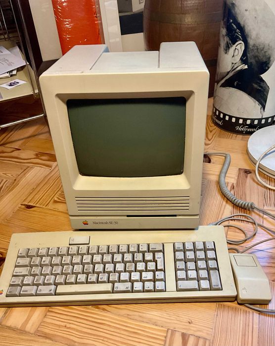 Apple Macintosh SE/30