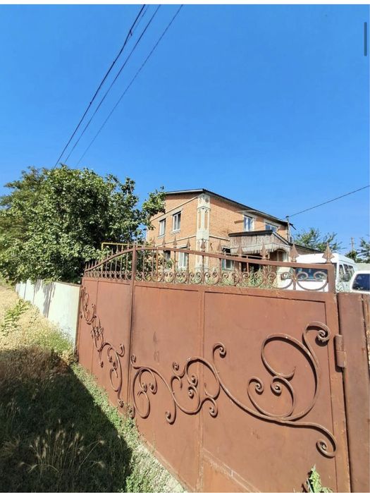 Двоповерховий будинок. Від ВЛАСНИКА