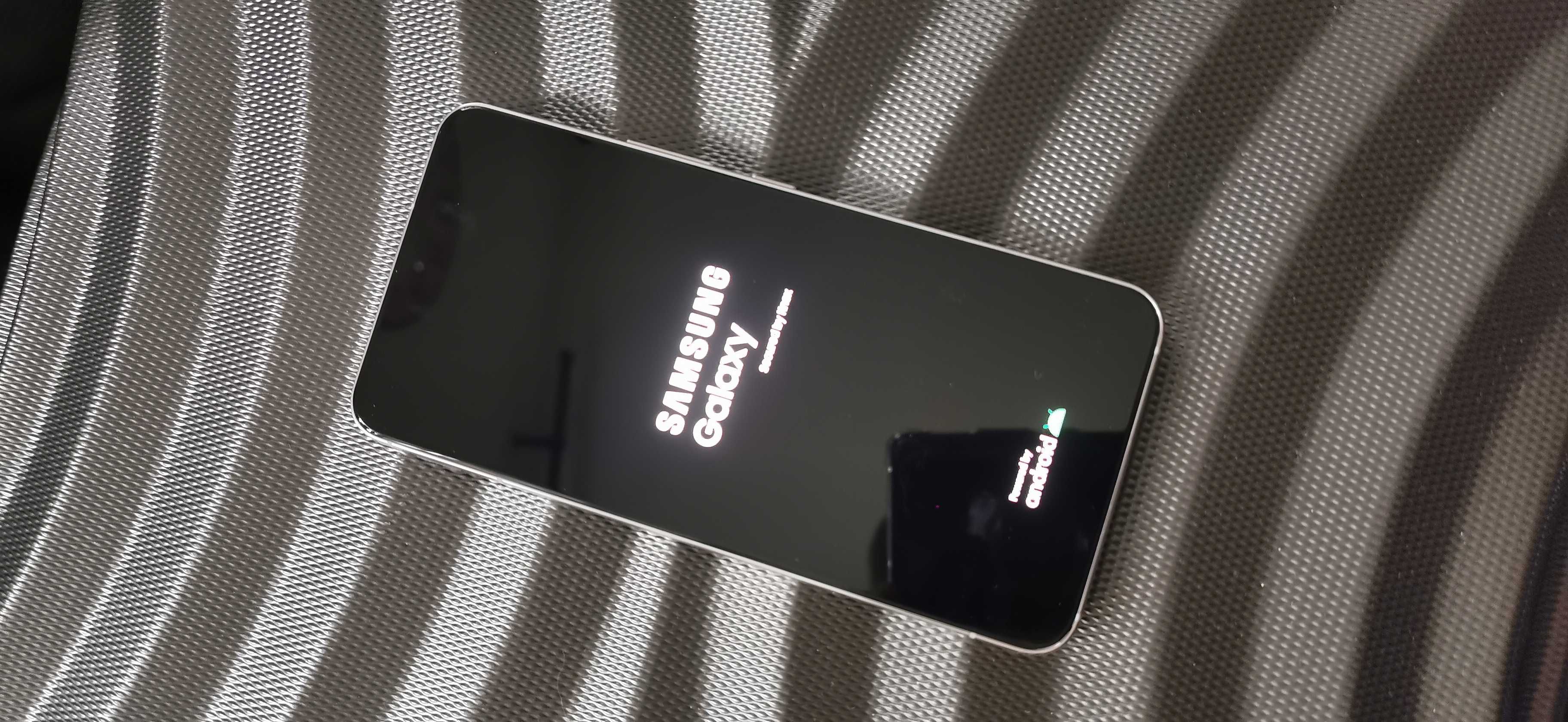 Samsung Galaxy S22 8/128 GB