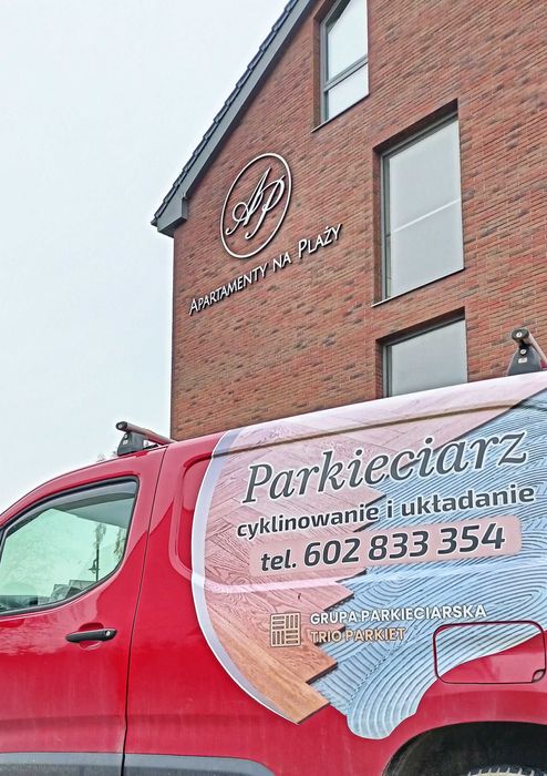 Parkiet - cyklinowanie - strukturyzacja - renowacja schodów, listwy.