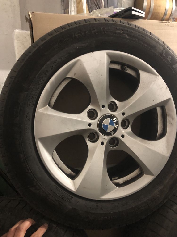 Felga 16 z oponami michelin bmw