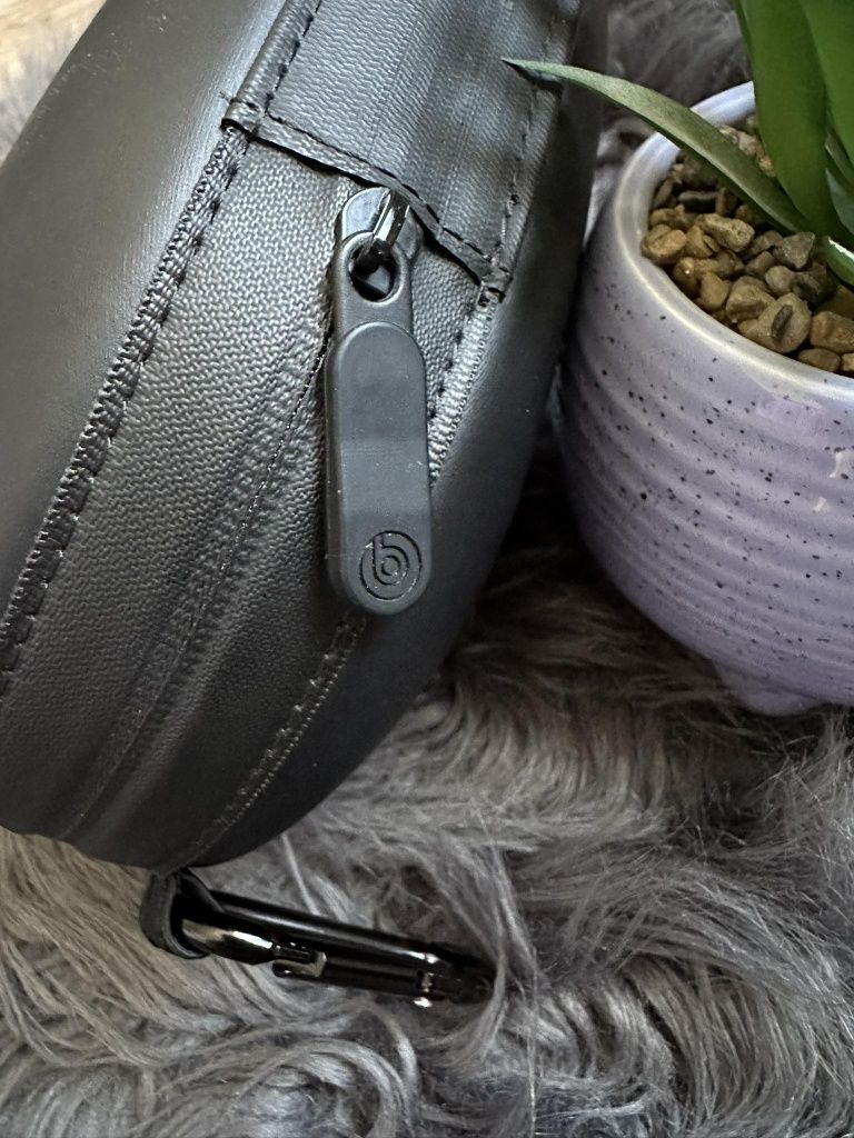 Etui na słuchawki Apple Beats Studio3 ANC