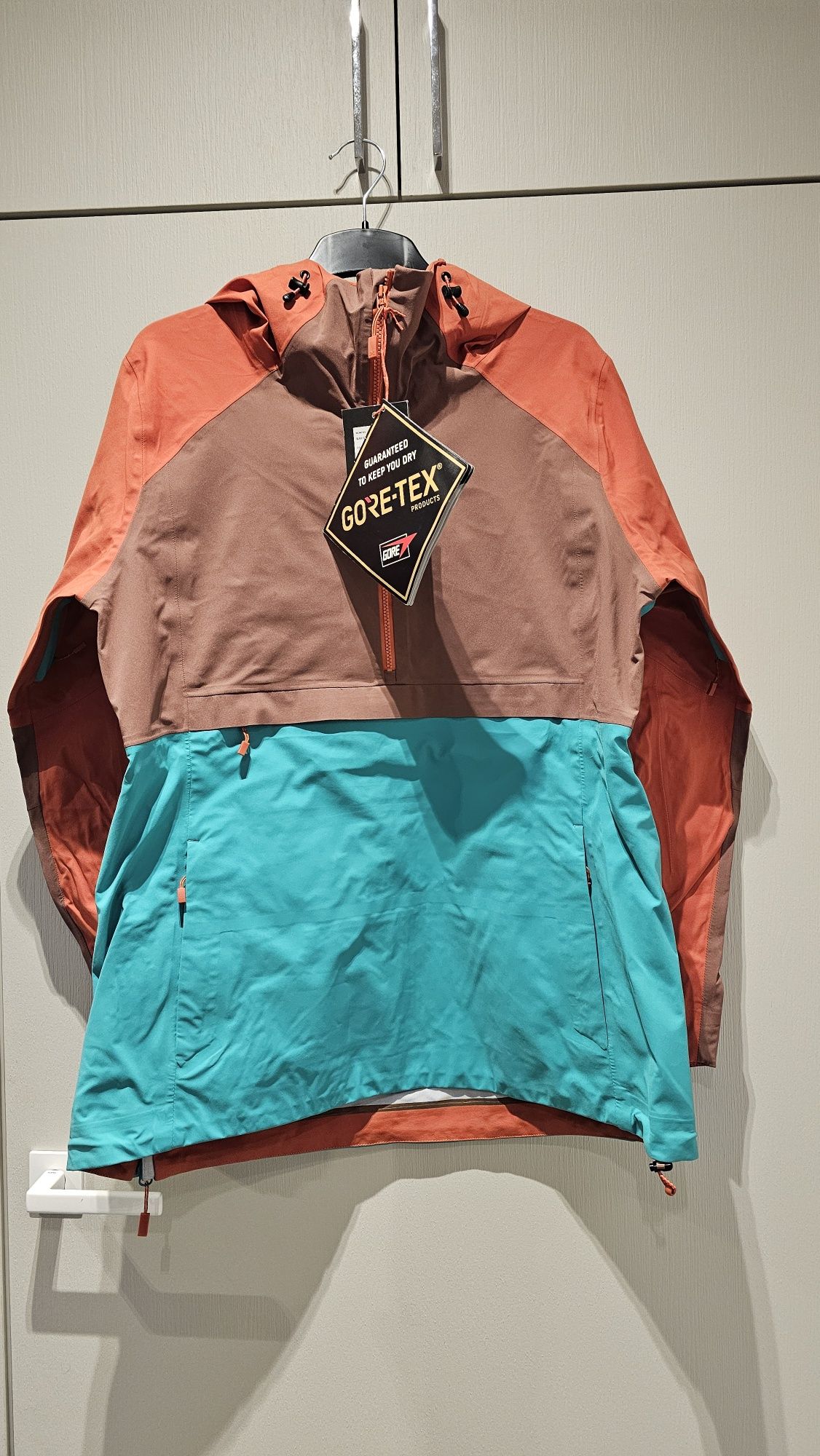 Kurtka Burton W AK Kimmy 3L Gore-TEX Anorak L shell volcom dope roxy