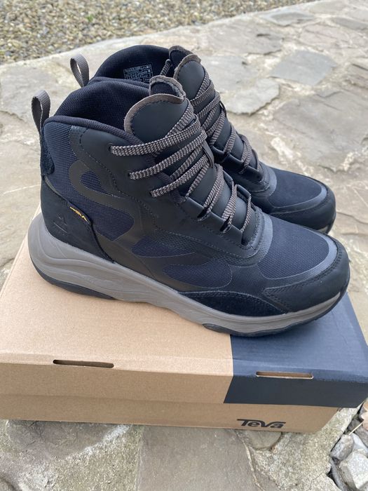 Трекінгові черевики Teva