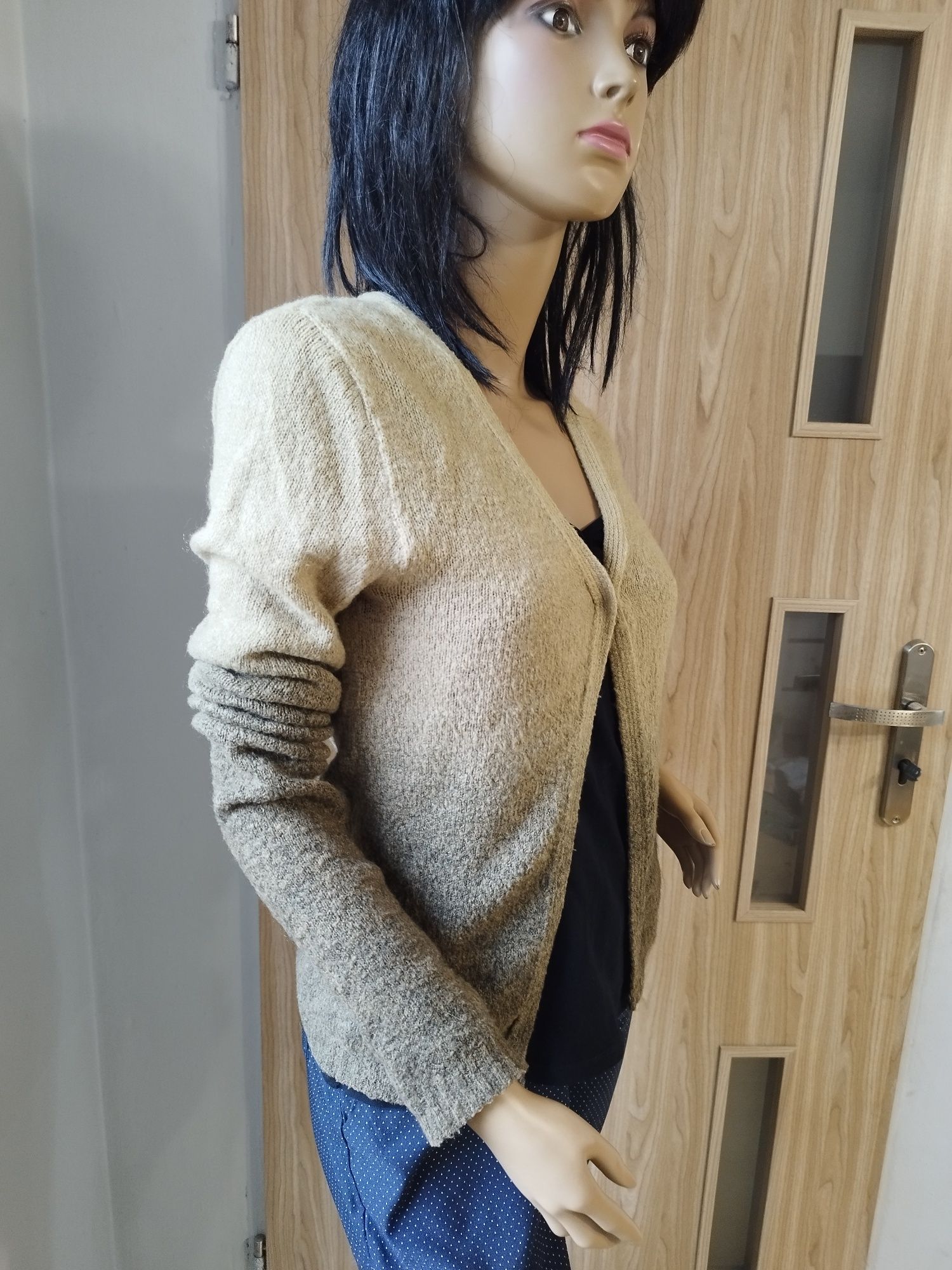Sweterek cieniowany roz.M / ZARA