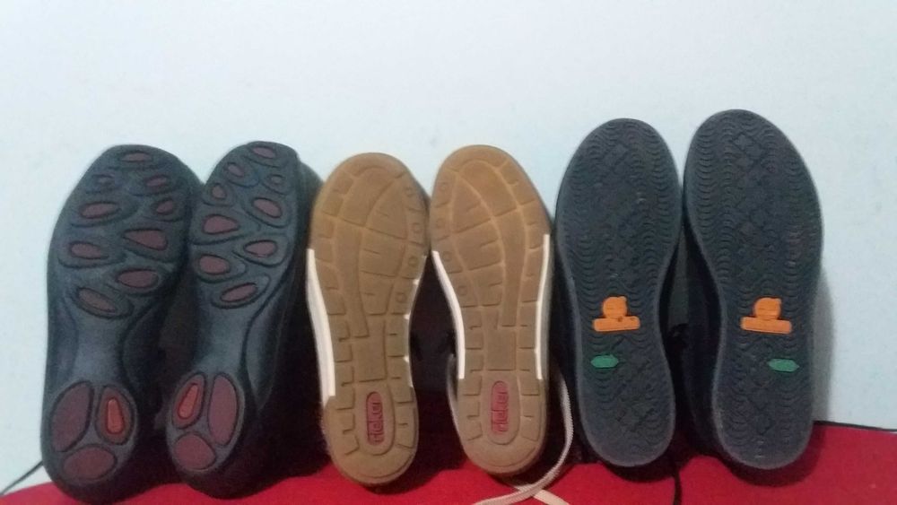 Черевики жіночі деми,шкіра-Wolky-39;Rieker-38/24,5Timberland-39