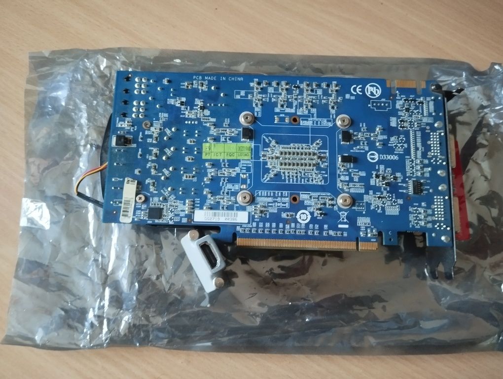 Gigabyte GeForce GTX 560 Ti 1024MB GDDR5 (256bit]