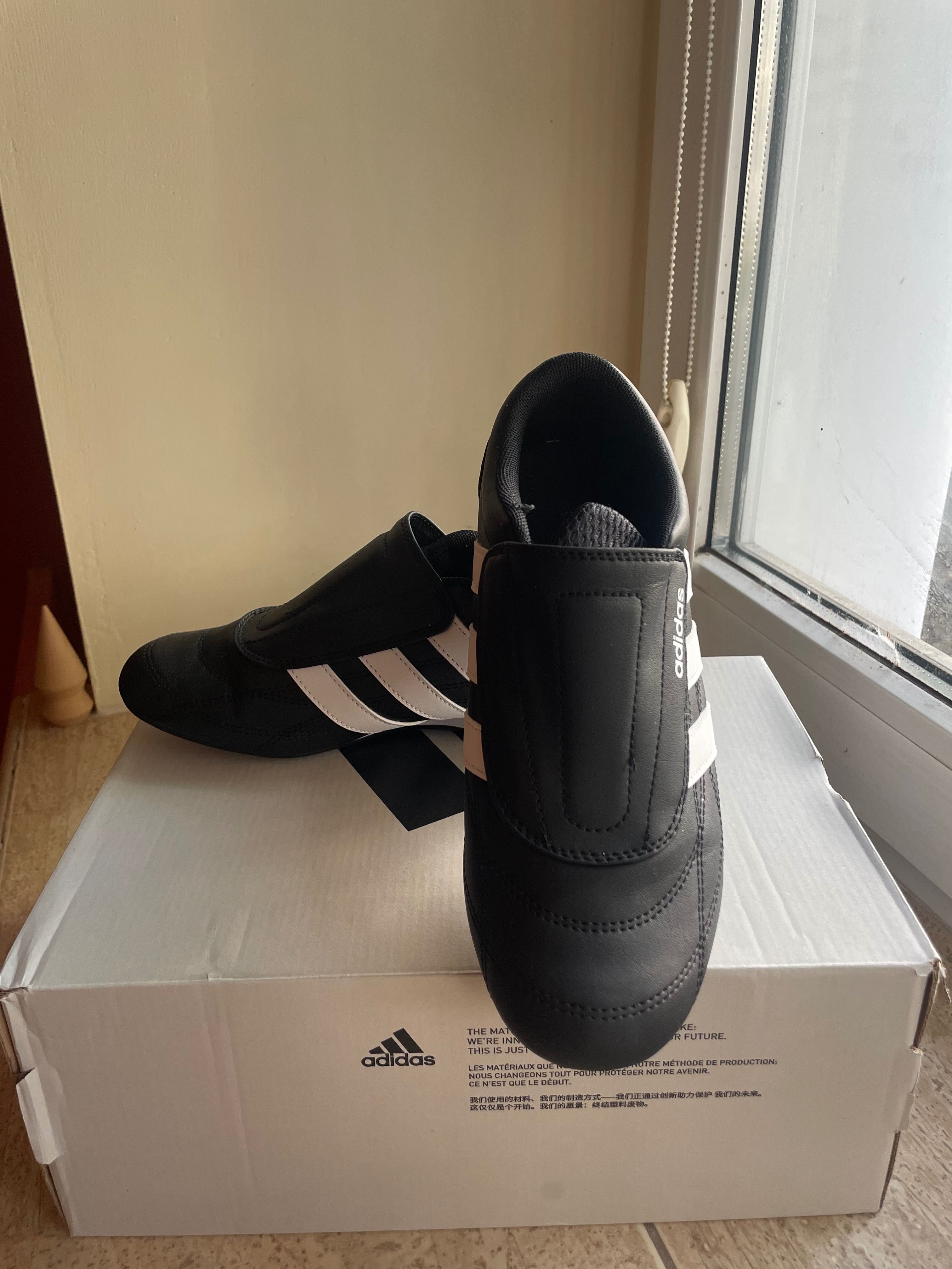 Buty Adidas Tekwen