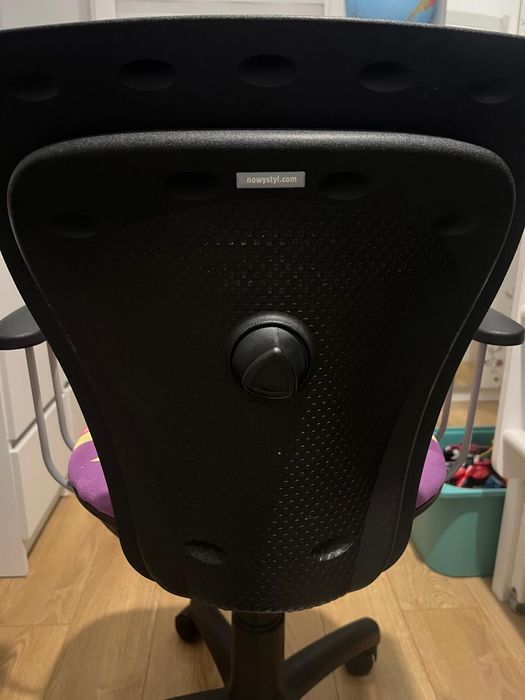 Obrotowe krzesło do biurka