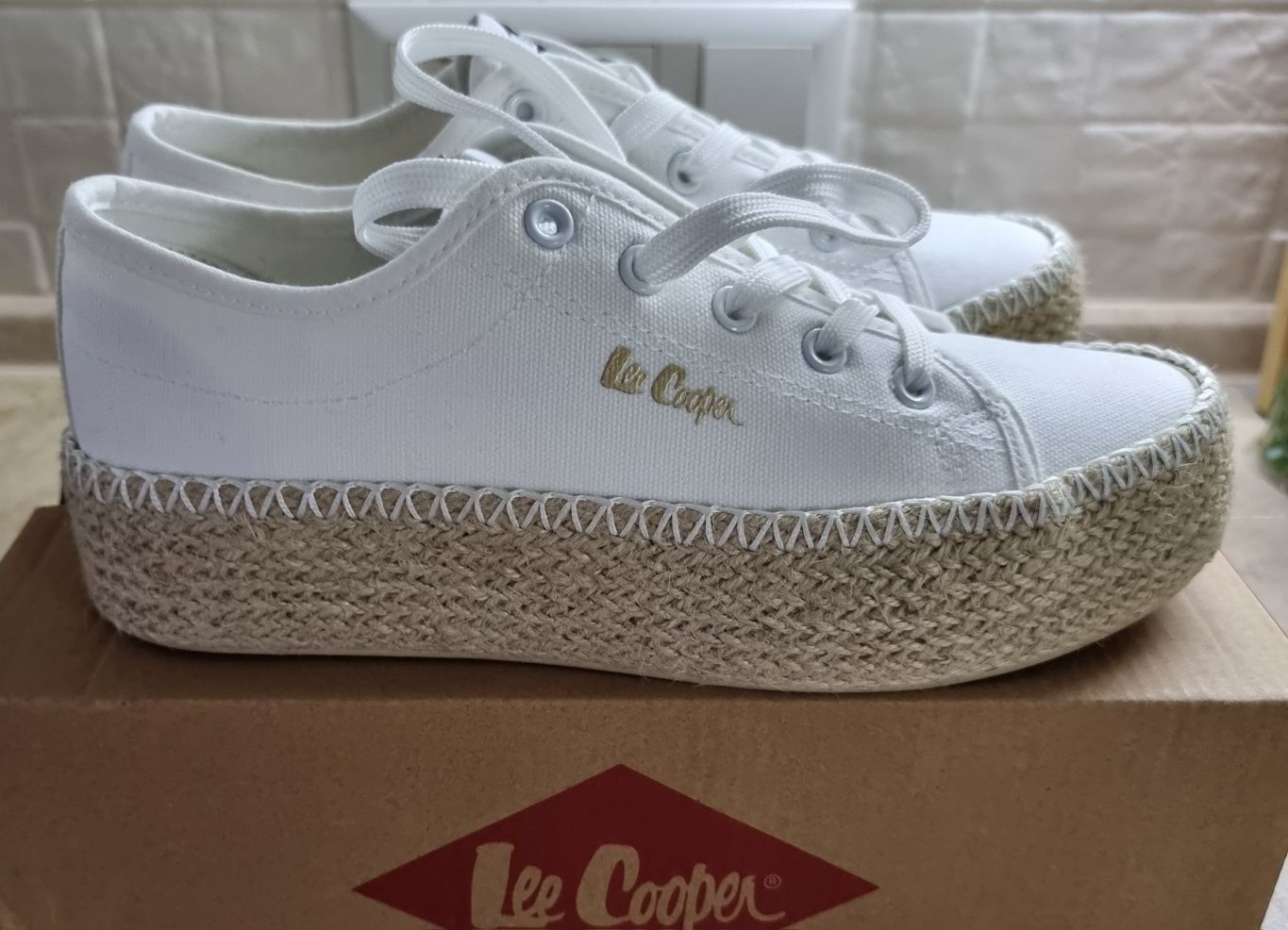 Жіночі кеди Lee Cooper