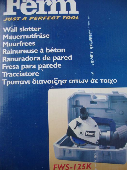 Máquina para abertura de roços em paredes Fermi 2200W de dois discos