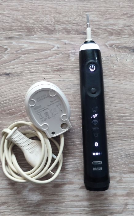 Oral B genius, uszkodzona