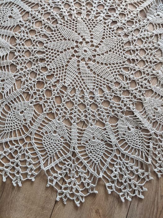 Serwetka obrus rękodzieło unikatowe cacko śr97