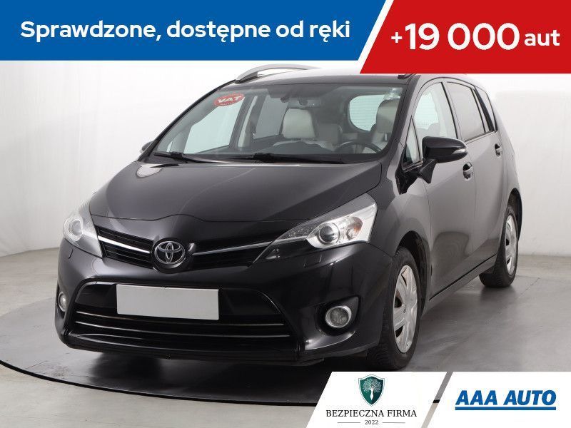 Toyota Verso 1.8 Valvematic, Salon Polska, Serwis ASO, 7 miejsc, Skóra, Navi,