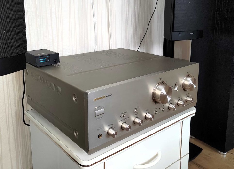 wzmacniacz onkyo A-9911