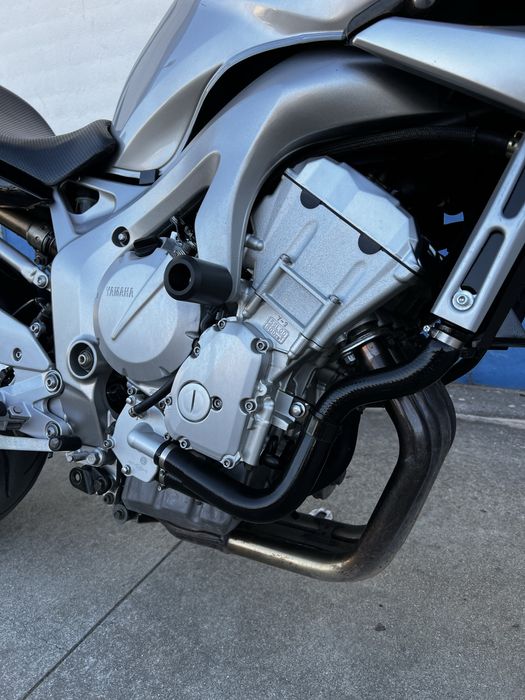 Yamaha Fazer 600 - 29.000 kms