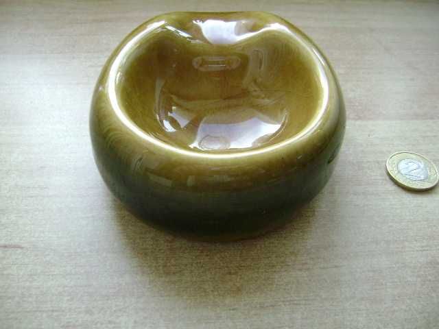 Starocie z PRL - Popielniczka ceramiczna Mirostowice Projekt Autorski