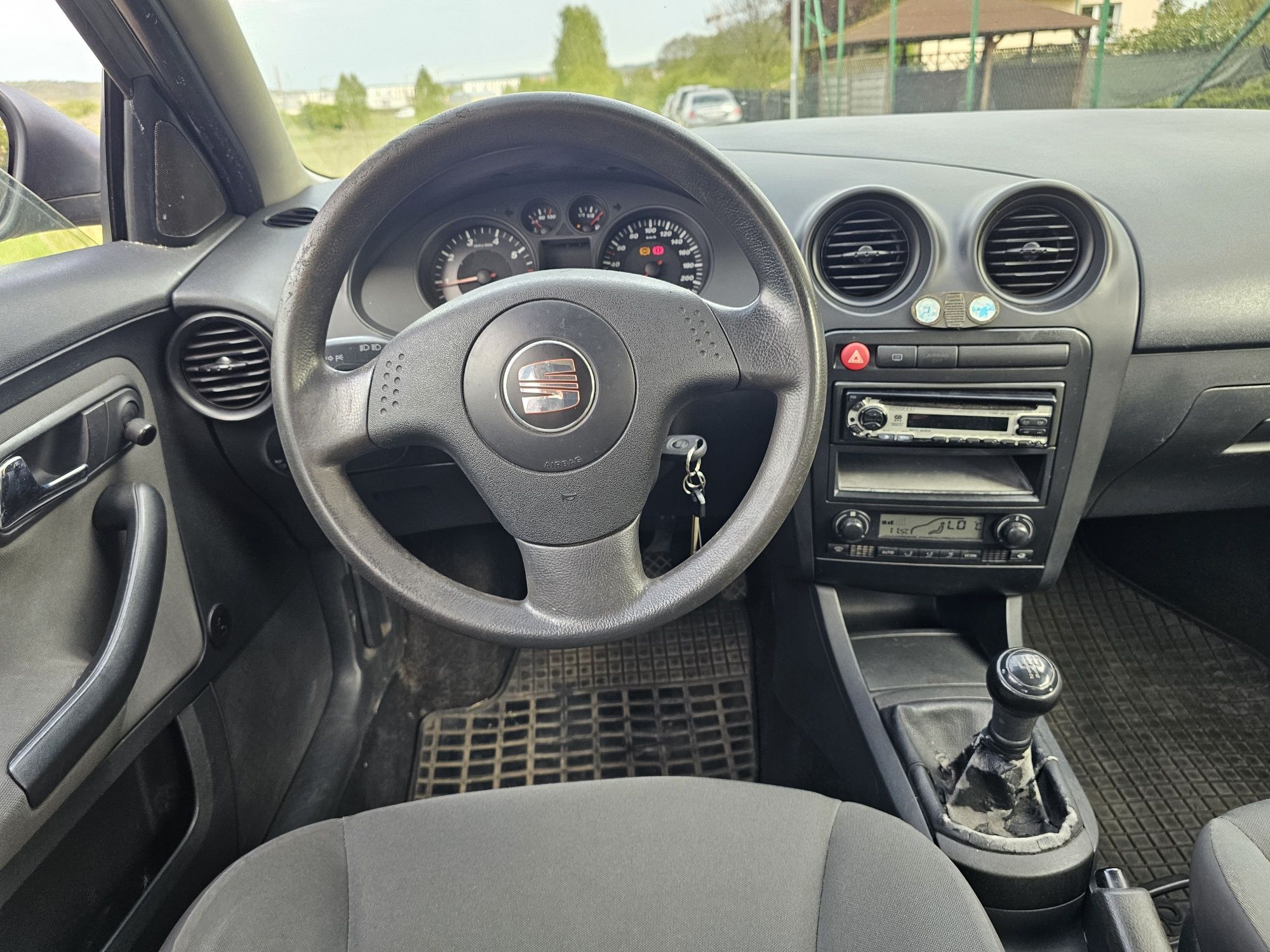 Seat Cordoba 1.6 bez gaz, KLIMAtronic, elektryczne szyby, alufelgi