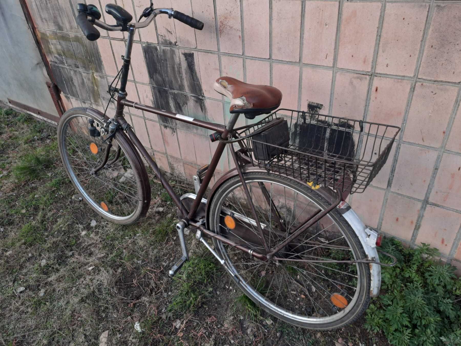 Велосипед з рамою