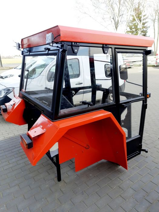 Kabina kabiny ciagnikowe c330 c360 mf t25 bizon