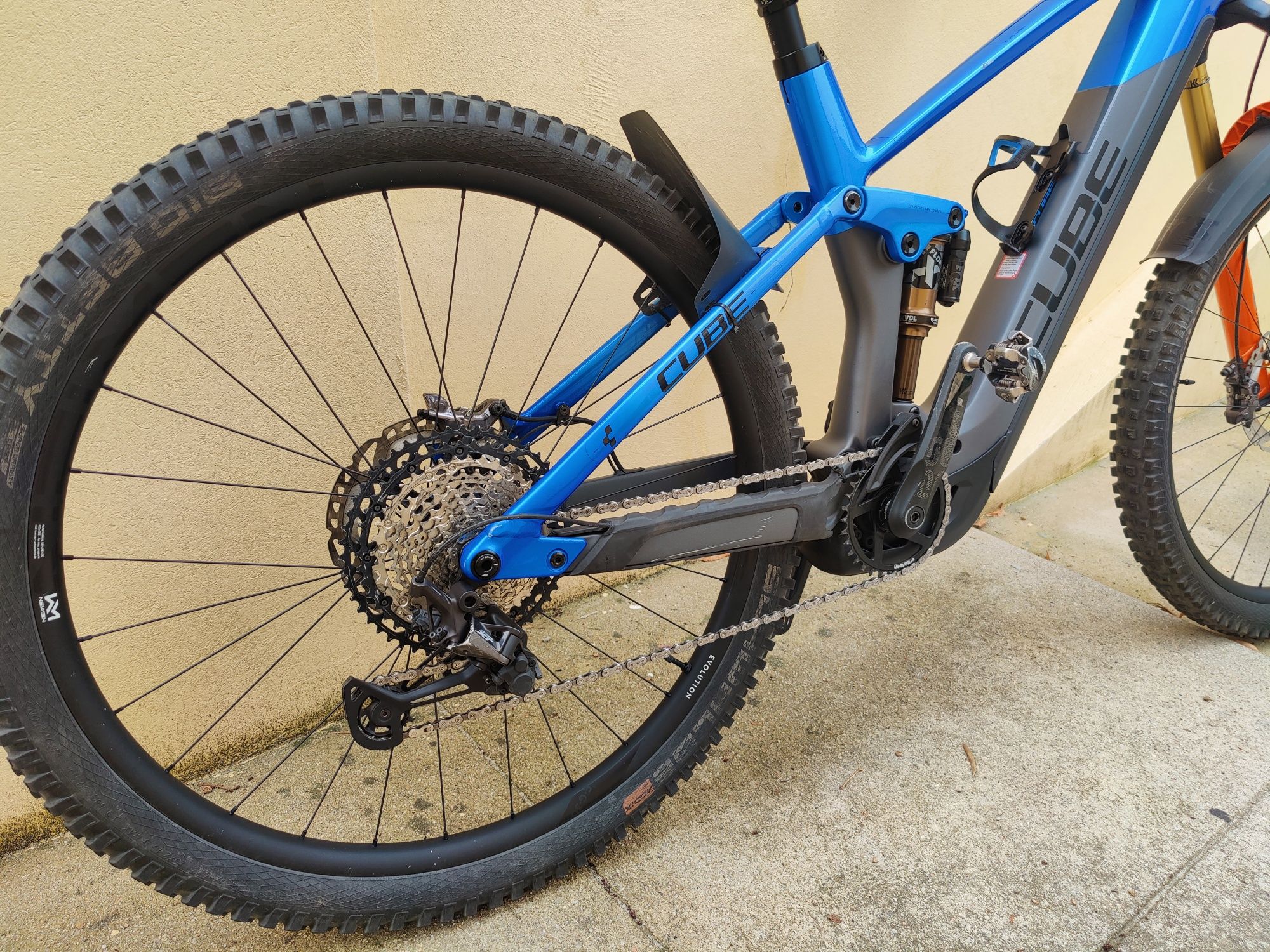 Cube Stereo Hybrid 140 HPC Action Team 750