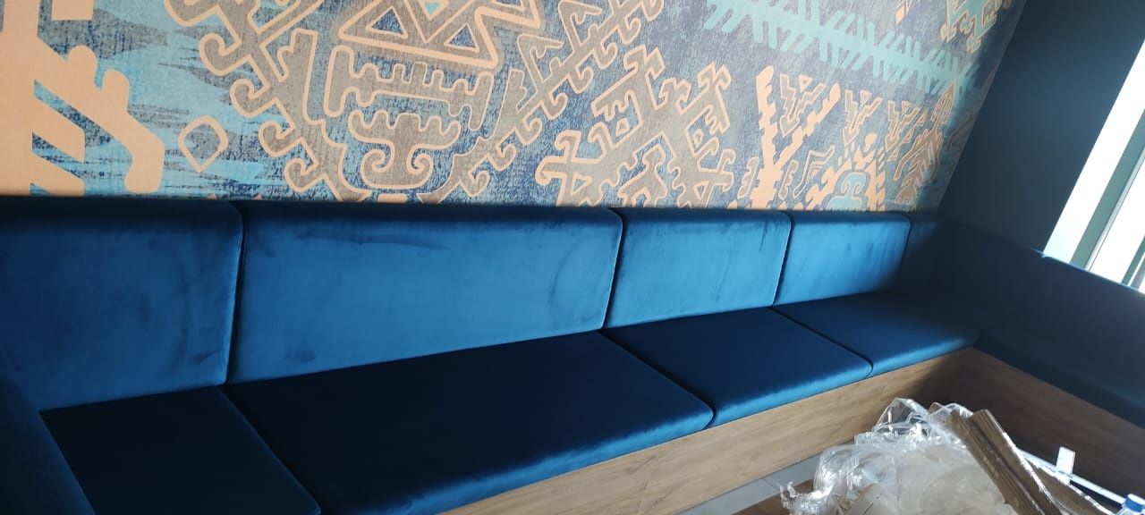 Mebli dla knajp,  Restauracji.