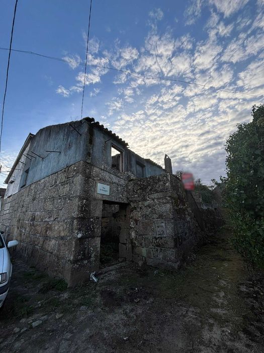 Vendo casa para reconstruir