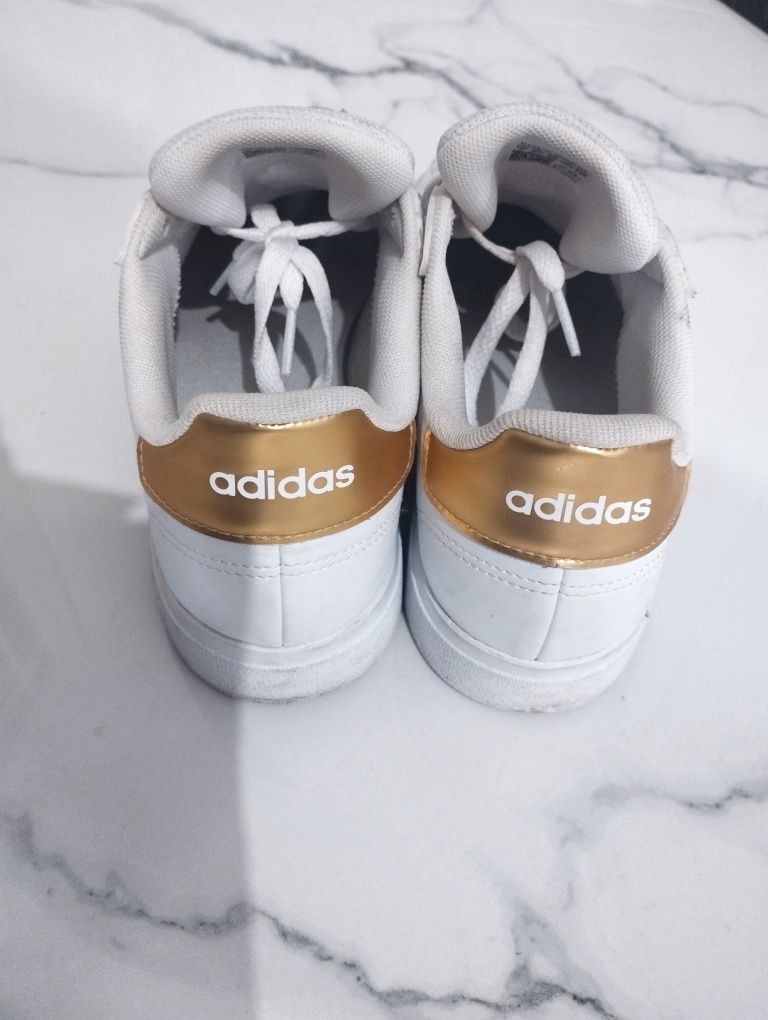 adidas Grand Court 2.0 złote paski