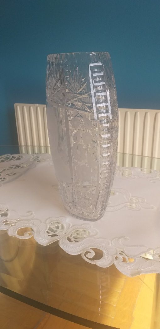 Sprzedam kryształowy wazon z  naszym  Papieżem i jego podpisem