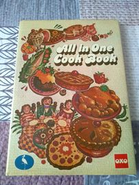 Książka kucharska po angielsku All in One Cook Book vintage 1976 rok