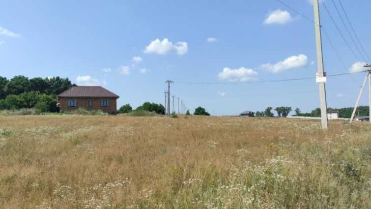 Продаж ділянки 11сот під будівництво. Біля озера.Виїзд на трасу. ID:40