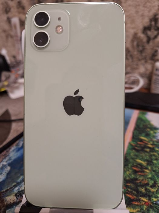 Iphone 12  на 64