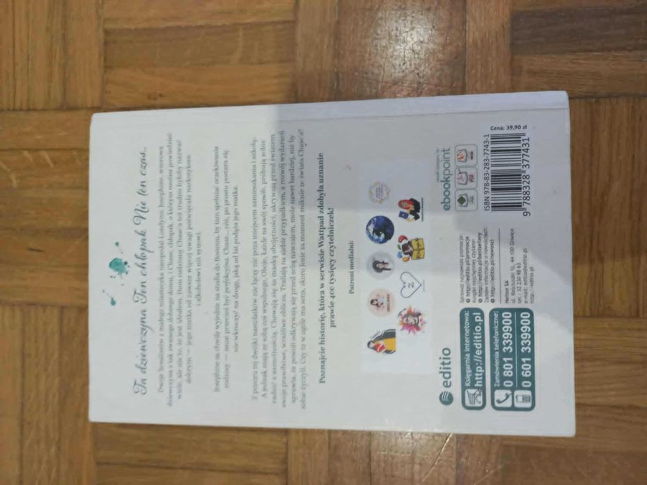 Książka "Flaw(less). Opowiedz mi naszą historię", Marta Łąbecka