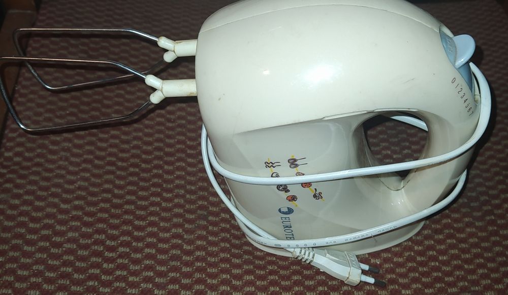 Кухонный комбайн и миксер