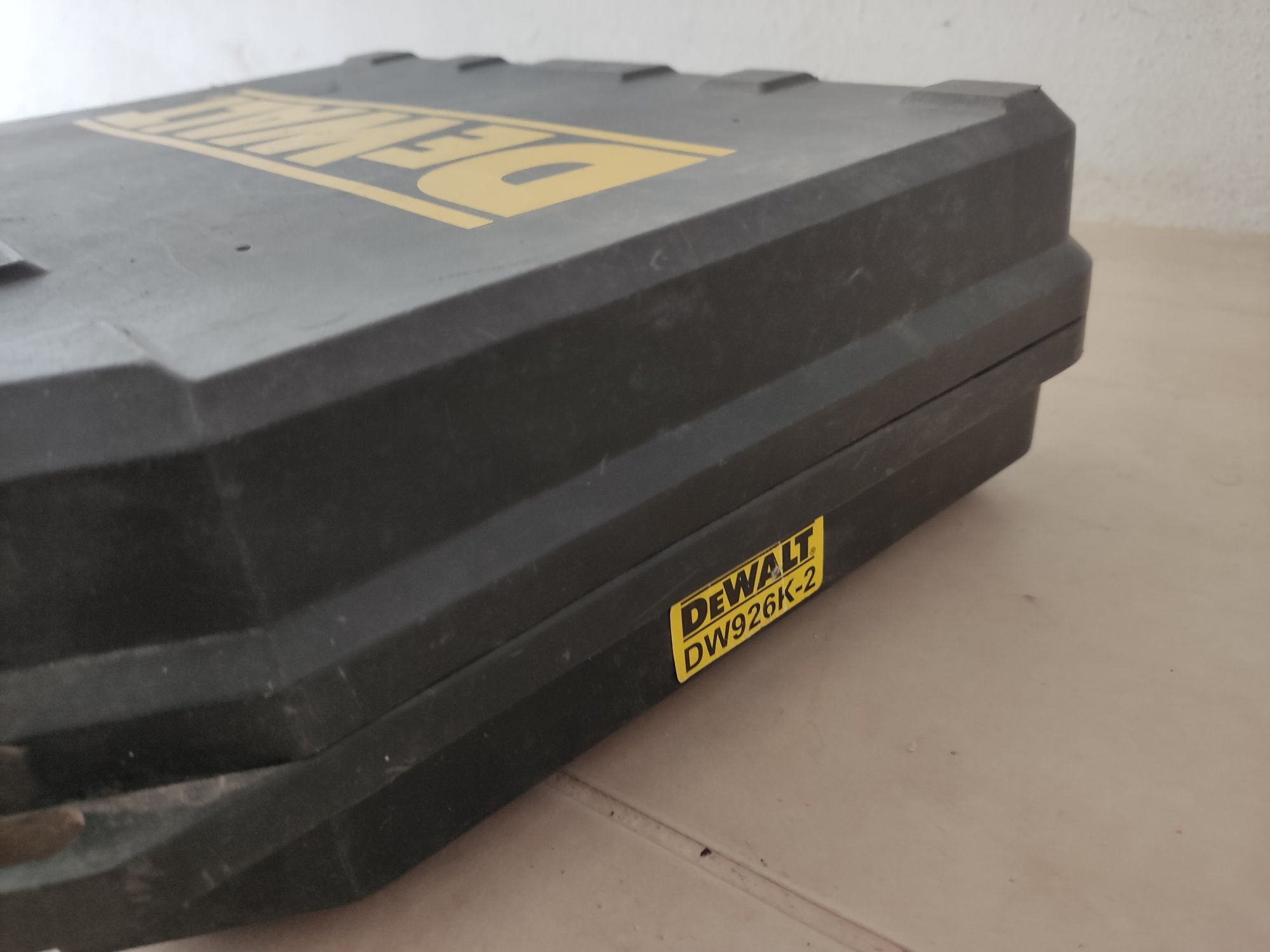 Aparafusadora DeWalt DW926