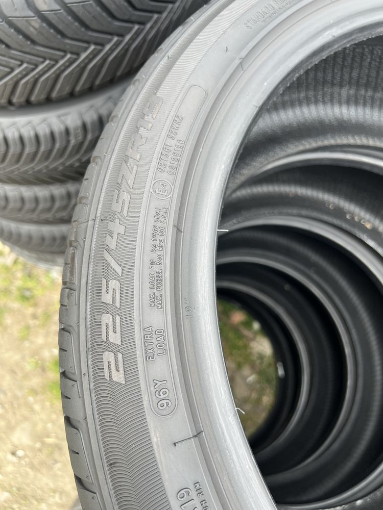 225/45 R19 Austone 4шт 2021рік 6.8мм-7мм Залишок протектора