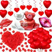 Decoração romântica, pétalas de rosa, balões