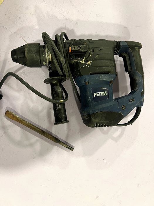 Martelo rotativo FERM (800W - 230V)