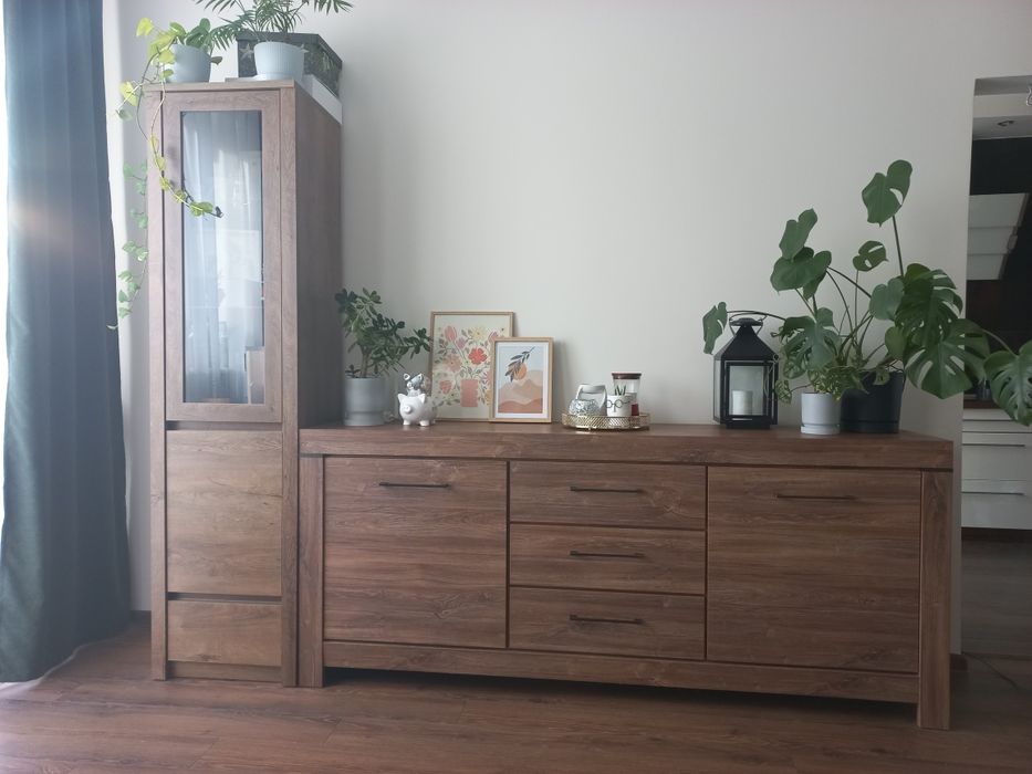 Meble Black Red White -Gent + witryna jysk