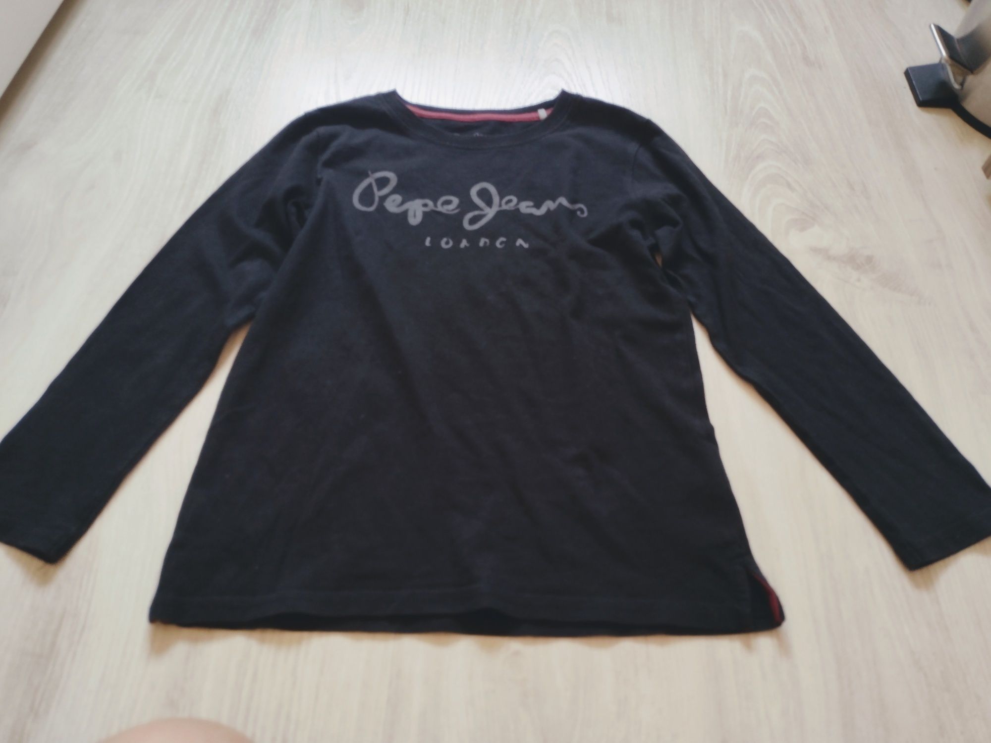 Czarna bluzeczka Pepe jeans 128