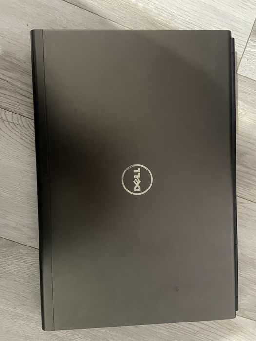 Ноутбук Dell з моделлю Precision M4700