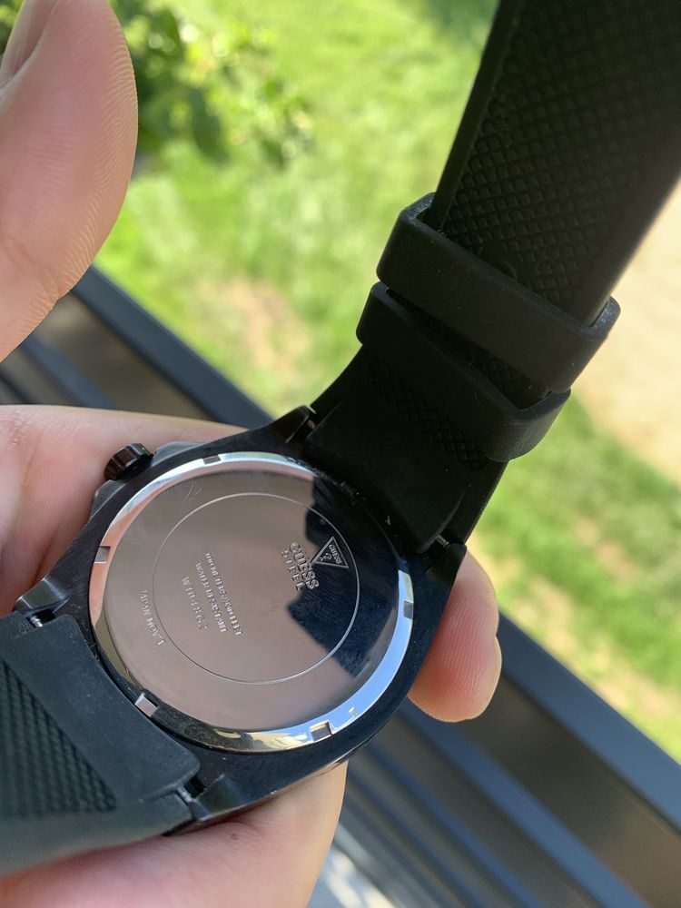 Powystawowy Zegarek Guess W1048G2 Carbon/Red/Gumowy Pasek/Gw/Wys!