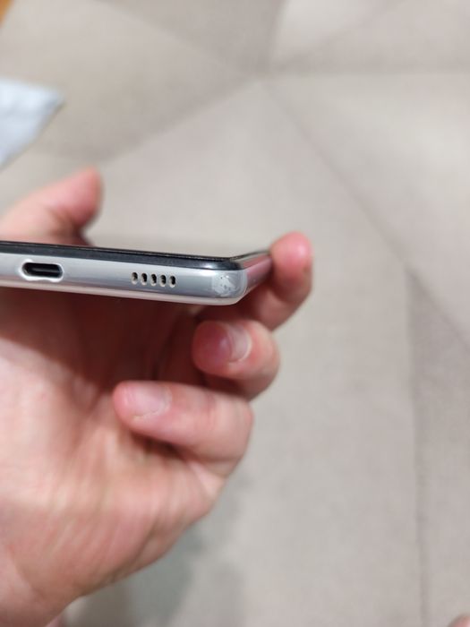 Продам (б/у) Смартфон Samsung Galaxy A52 4/128Gb Violet