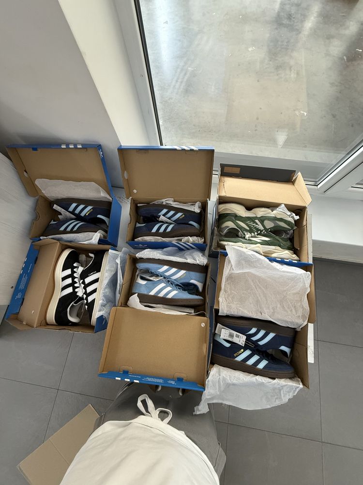 Кросівки Nike, Adidas, Jordan, Asics та інші  Оптом і в роздріб