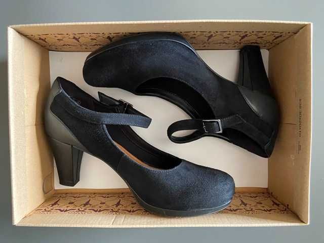 Sapatos clarcks chorus halo
