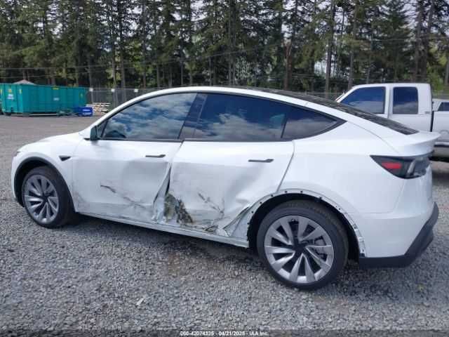2026 TESLA MODEL Y Performance