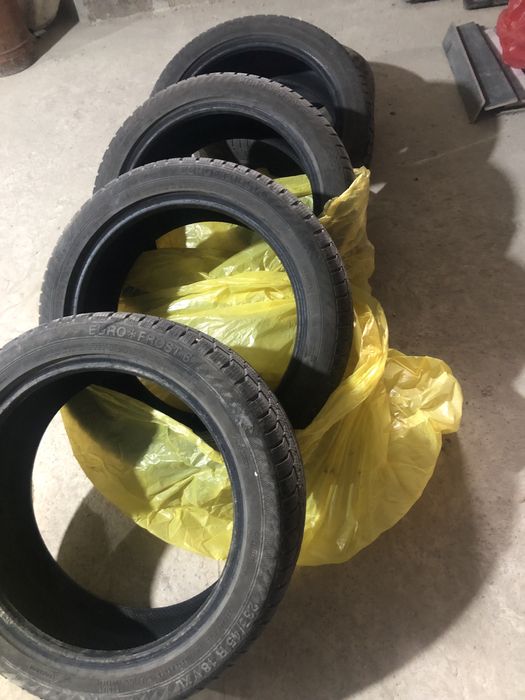 Зимові шини 235/45r18