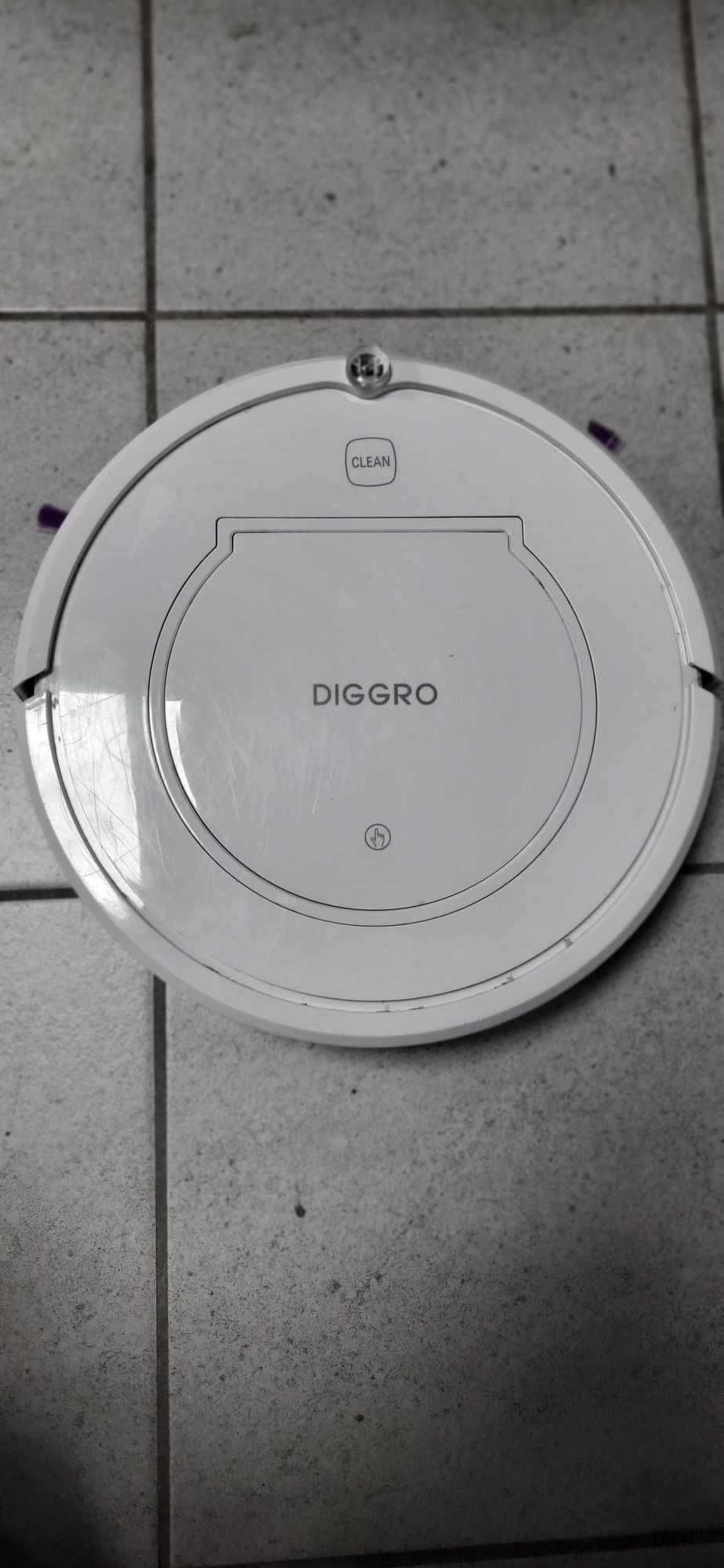 Robot sprzątający odkurzacz /  BIAŁY DIGGRO KK320A1N